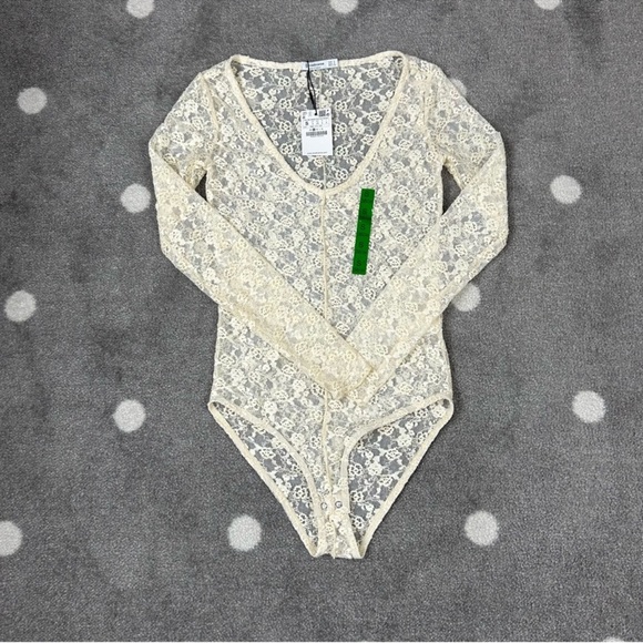 NWT Stradivarius lace long sleeve bodysuit - Picture 6 of 13